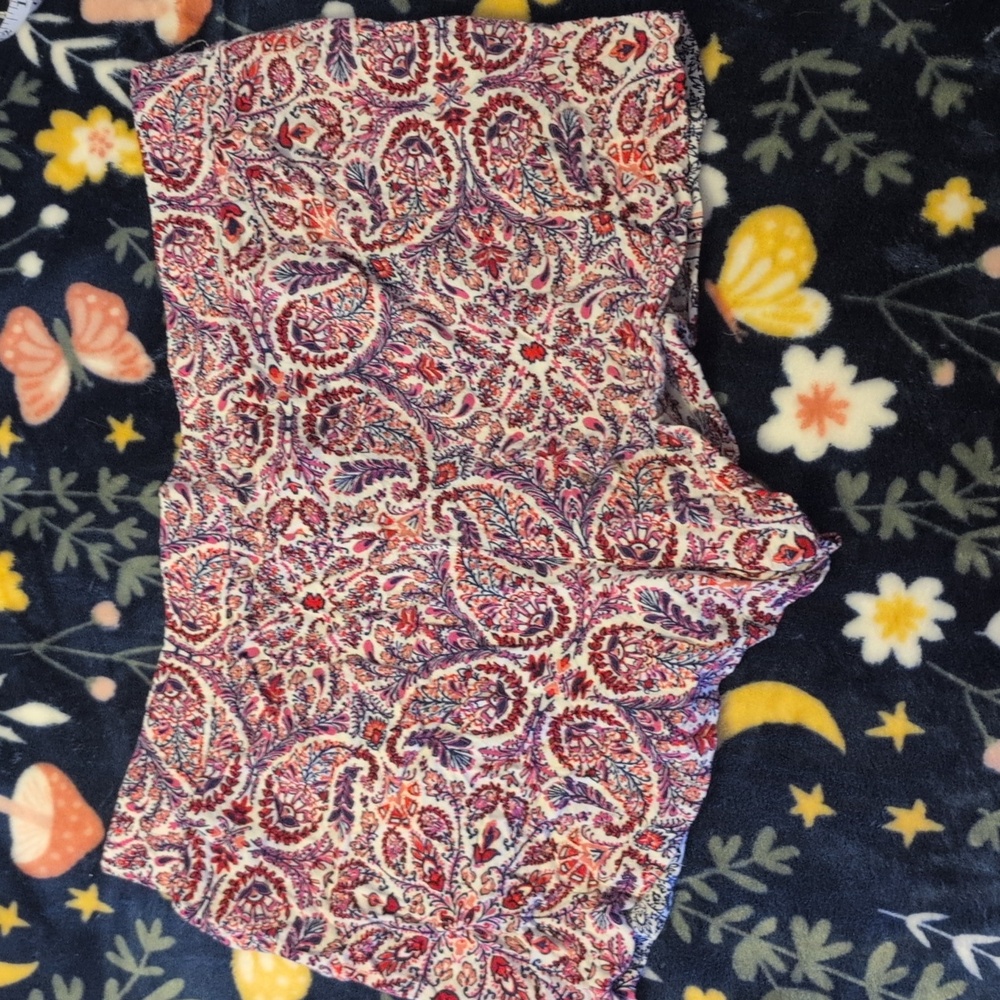 Paisley Print Shorts - Picture 3 of 5